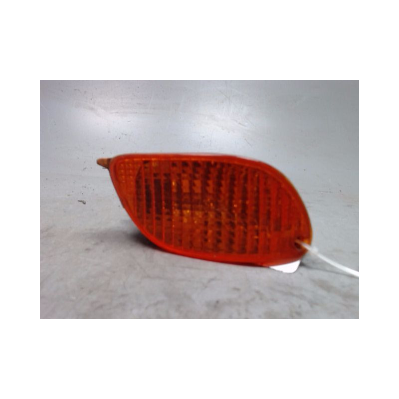 CLIGNOTANT DROIT FORD FOCUS 98-04