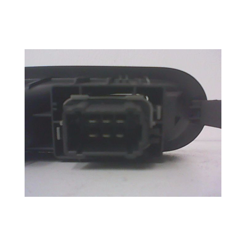 COMMANDE LEVE-GLACE PORTE ARD RENAULT MODUS 2008-