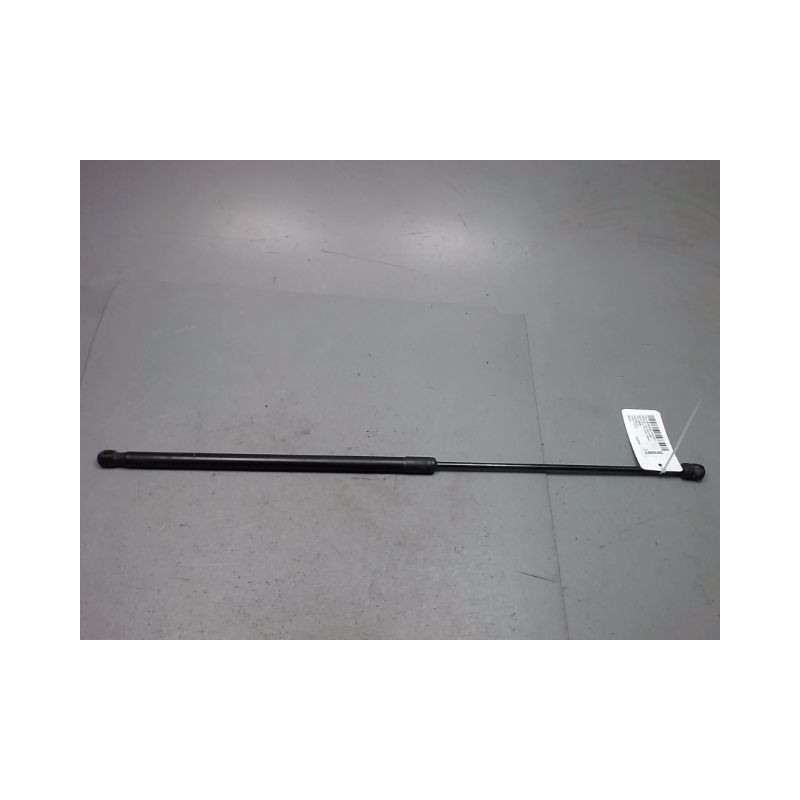 VERIN DROIT CAPOT VOLKSWAGEN PASSAT SW 2005-