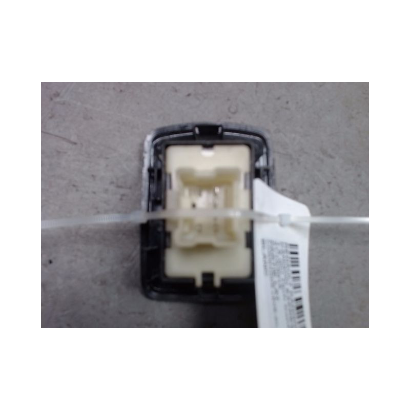 COMMANDE LEVE-GLACE PORTE AVD RENAULT KANGOO EXPRESS 2008-
