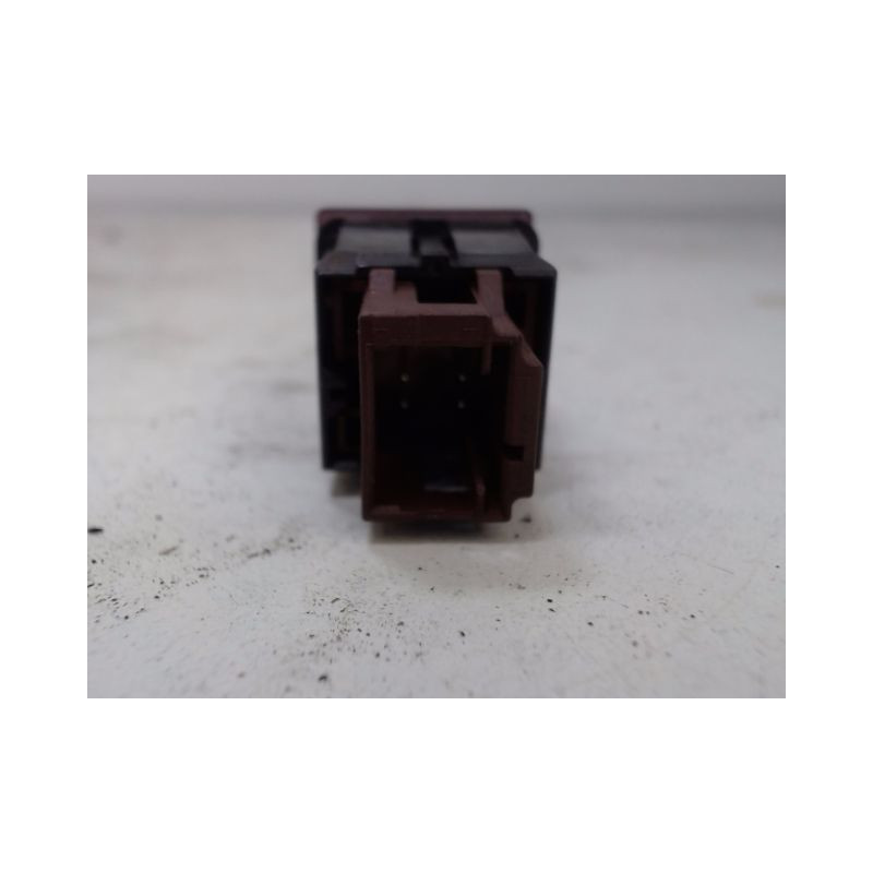 BOUTON DE WARNING PEUGEOT 206+ 2009-