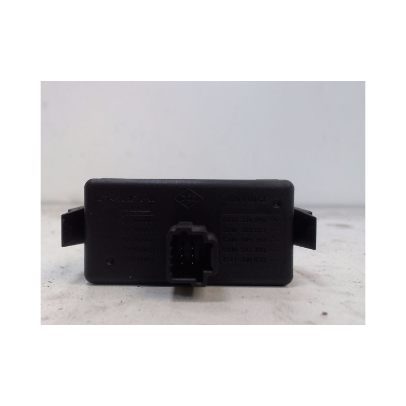 BOUTON DE WARNING RENAULT CLIO