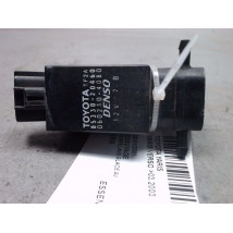 POMPE LAVE-GLACE AVANT TOYOTA YARIS VERSO -2003
