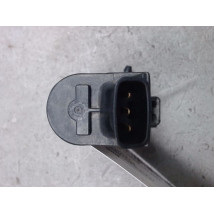 POMPE LAVE-GLACE AVANT TOYOTA YARIS VERSO -2003