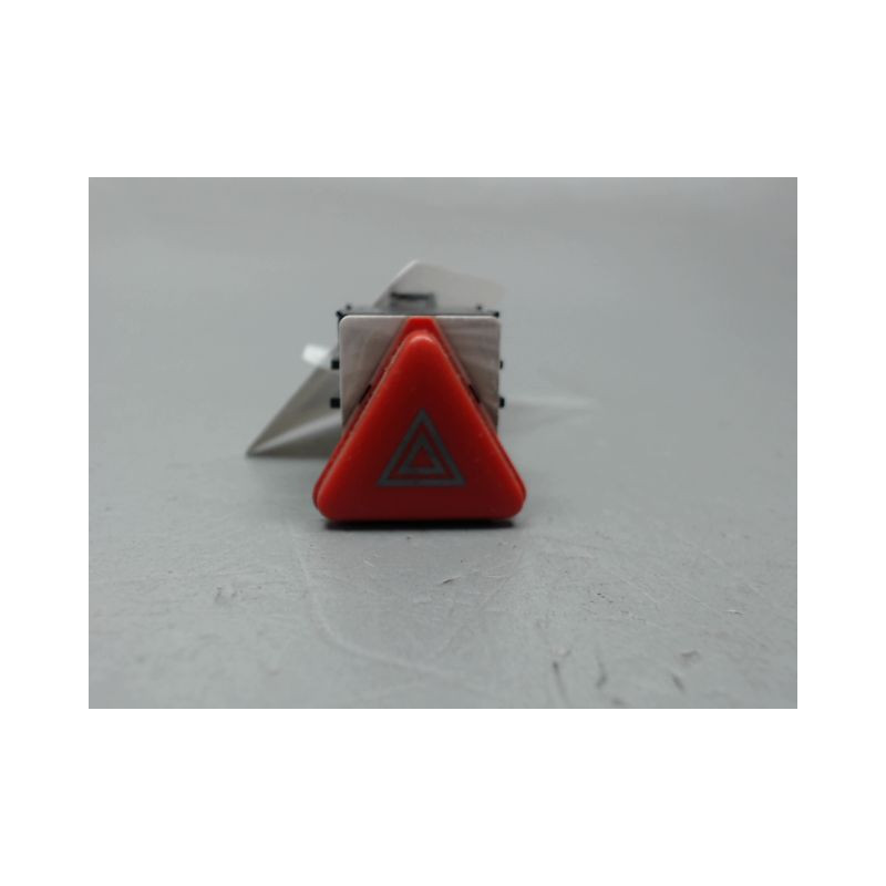 BOUTON DE WARNING SKODA FABIA COMBI