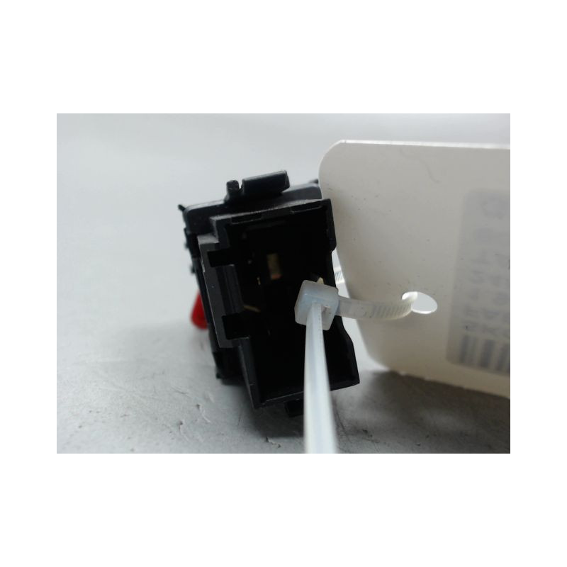 BOUTON DE WARNING SKODA FABIA COMBI