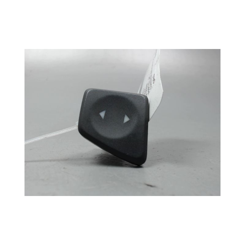 COMMANDE LEVE-GLACE PORTE AVD FIAT 500 2007-