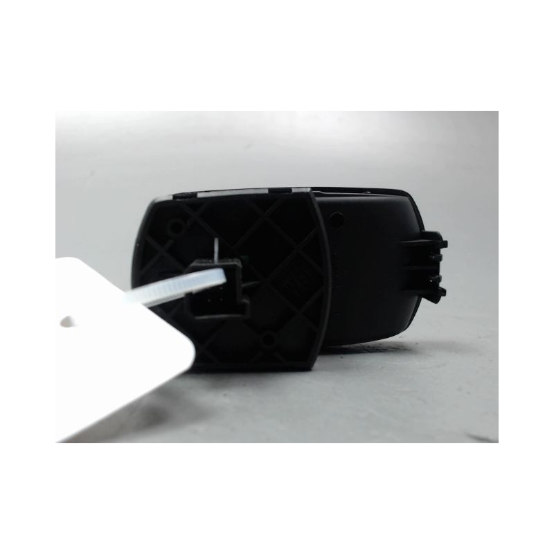 COMMANDE LEVE-GLACE PORTE AVD OPEL CORSA