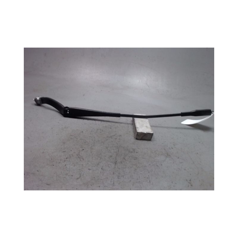 BRAS ESSUIE-GLACE AVANT GAUCHE OPEL CORSA