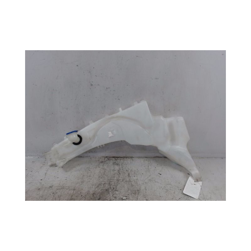 RESERVOIR LAVE-GLACE AVANT FORD FOCUS 2008-