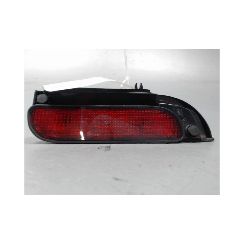 FEUX STOP SUPPLEMENTAIRE PEUGEOT PARTNER FGT 2002-