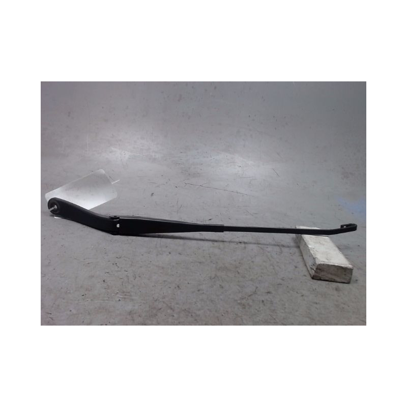 BRAS ESSUIE-GLACE AVANT DROIT DACIA DUSTER 2010-