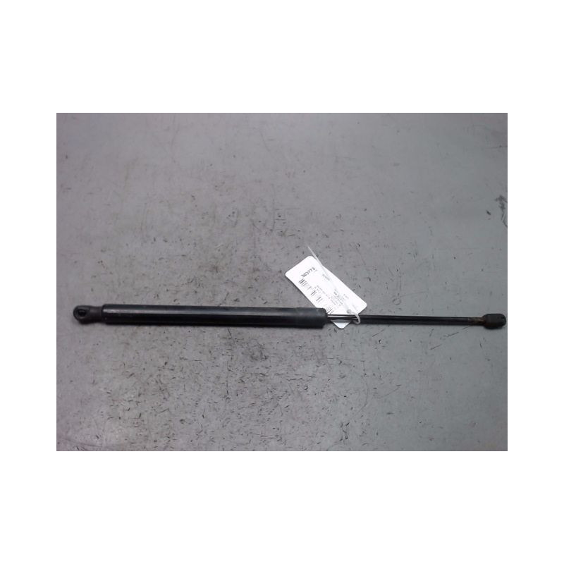 VERIN DROIT HAYON MERCEDES CLASSE B 05-08