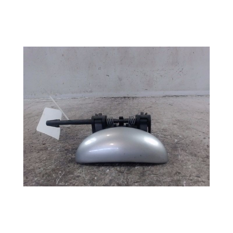 POIGNEE EXTERIEURE PORTE AVANT DROIT PEUGEOT 206 5P