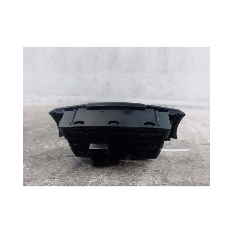 BOUTON DE WARNING FORD KA 2008-
