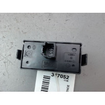 BOUTON DE WARNING RENAULT CLIO III Phase 2 2009-...