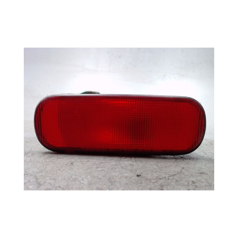 FEU BROUILLARD CENTRAL ARRIERE SUZUKI SWIFT