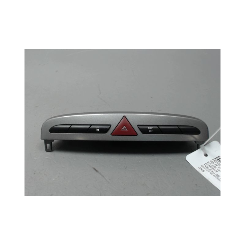 BOUTON DE WARNING PEUGEOT 308 SW 2008-
