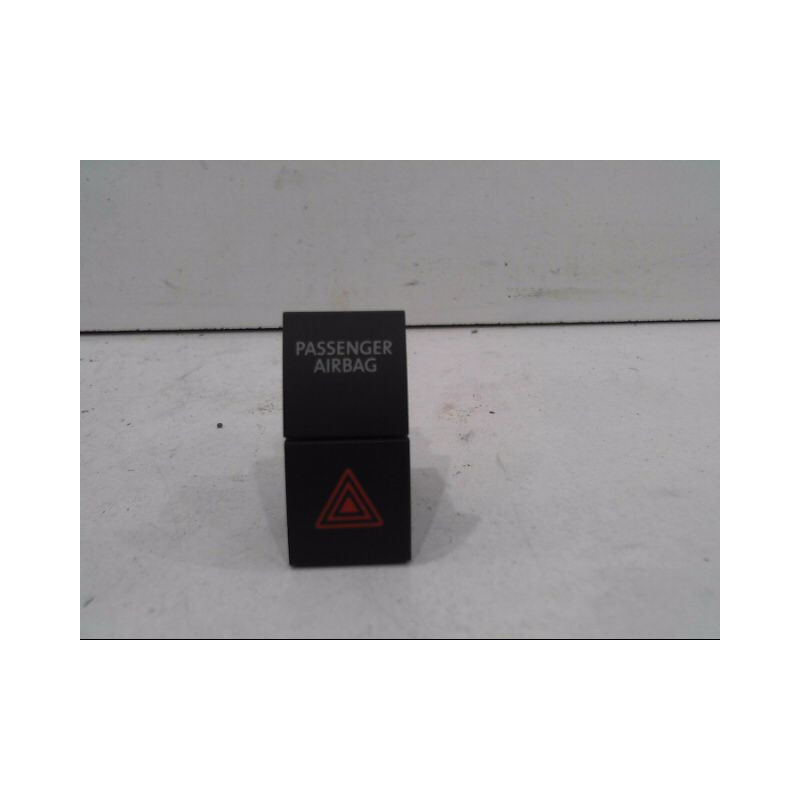 BOUTON DE WARNING SEAT TOLEDO