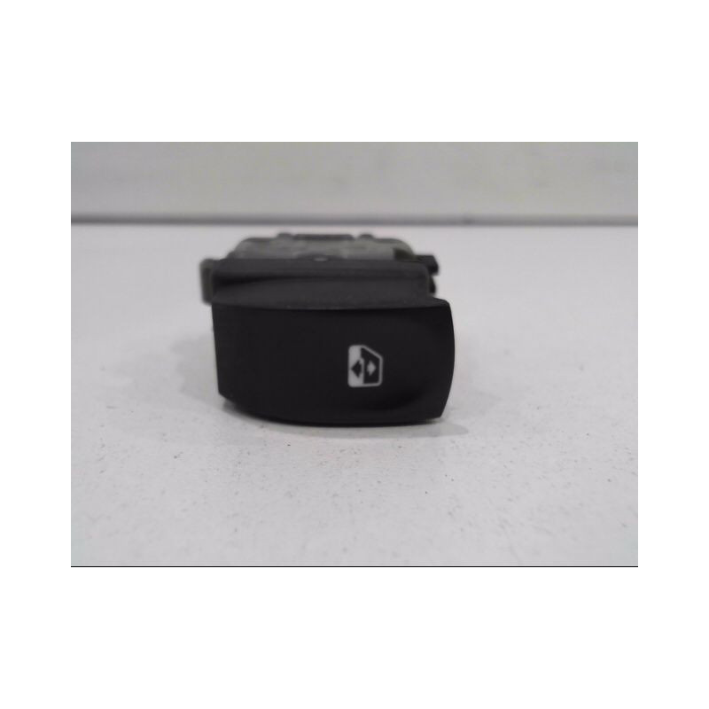 COMMANDE LEVE-GLACE PORTE AVD RENAULT TWINGO