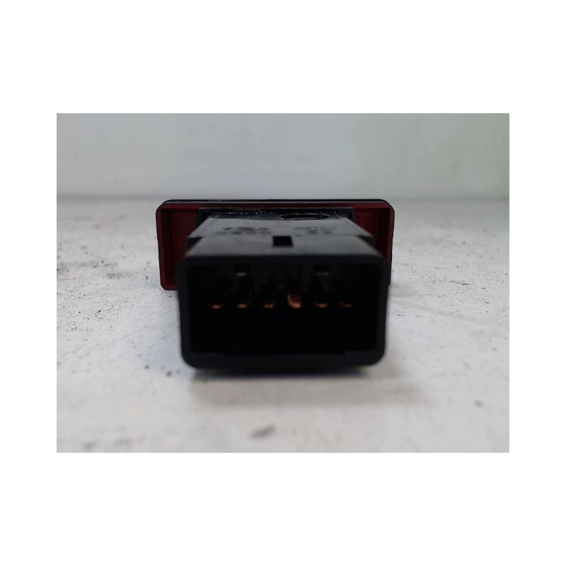 BOUTON DE WARNING KIA RIO
