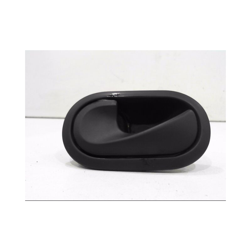 POIGNEE INTERIEURE PORTE AVANT GAUCHE RENAULT MEGANE