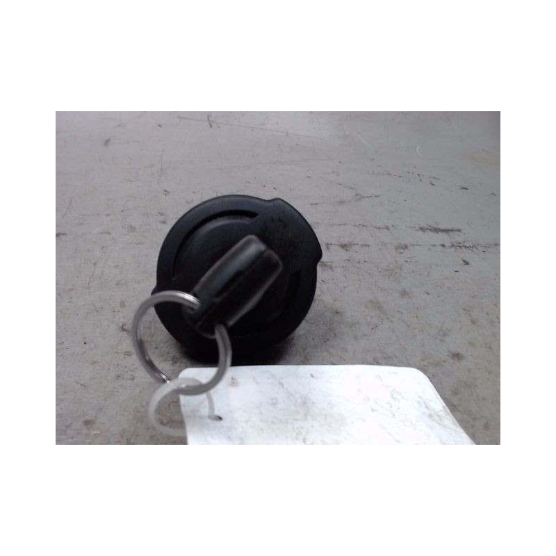 BOUCHON RESERVOIR A CARBURANT CITROEN C4 04-08