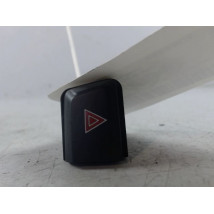 BOUTON DE WARNING PEUGEOT 208