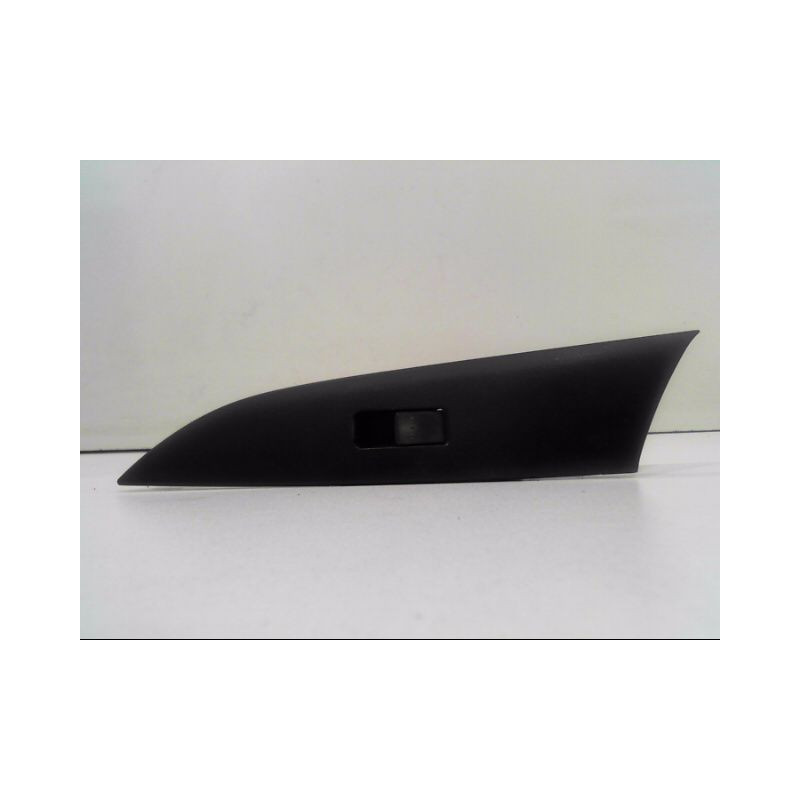 COMMANDE LEVE-GLACE PORTE AVD MAZDA 3