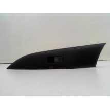 COMMANDE LEVE-GLACE PORTE AVD MAZDA 3
