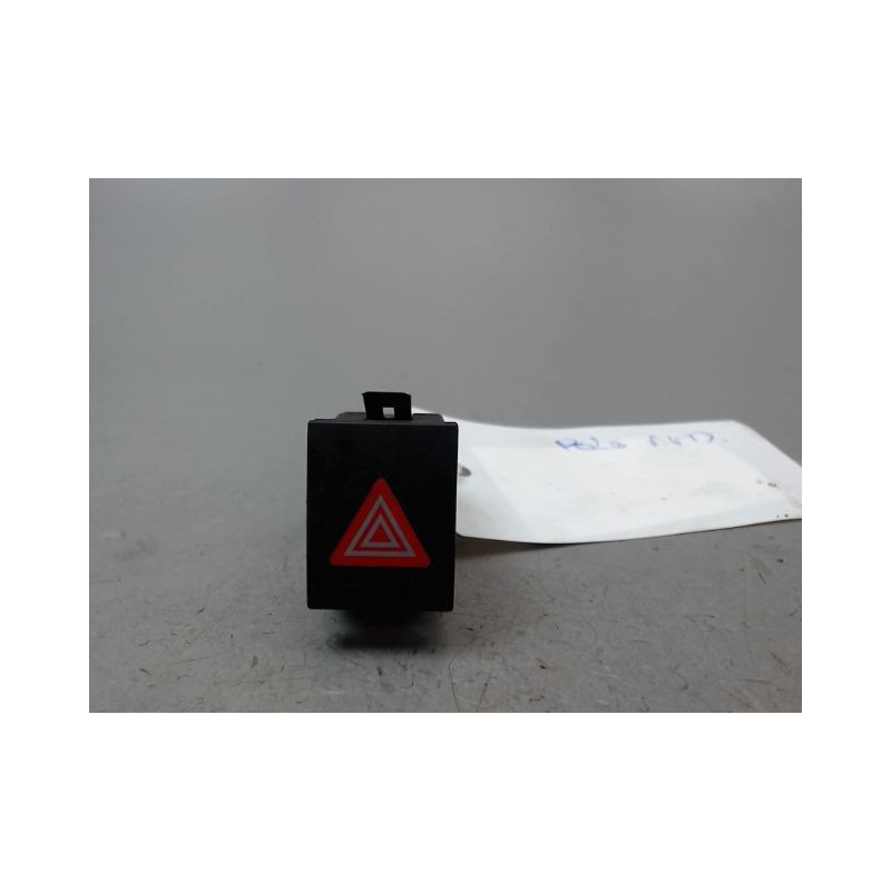 BOUTON DE WARNING VOLKSWAGEN POLO IV Phase 2 (9N) 2005-2009