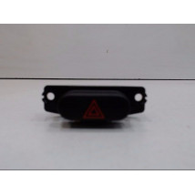 BOUTON DE WARNING HYUNDAI I10