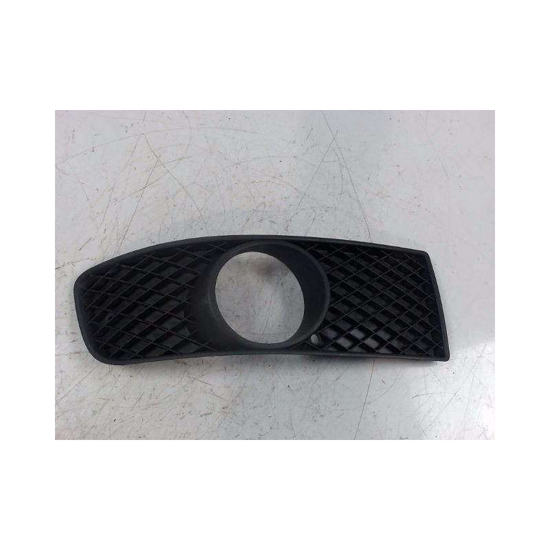 GRILLE DROIT PARE-CHOC AVANT VOLKSWAGEN POLO 99-2001