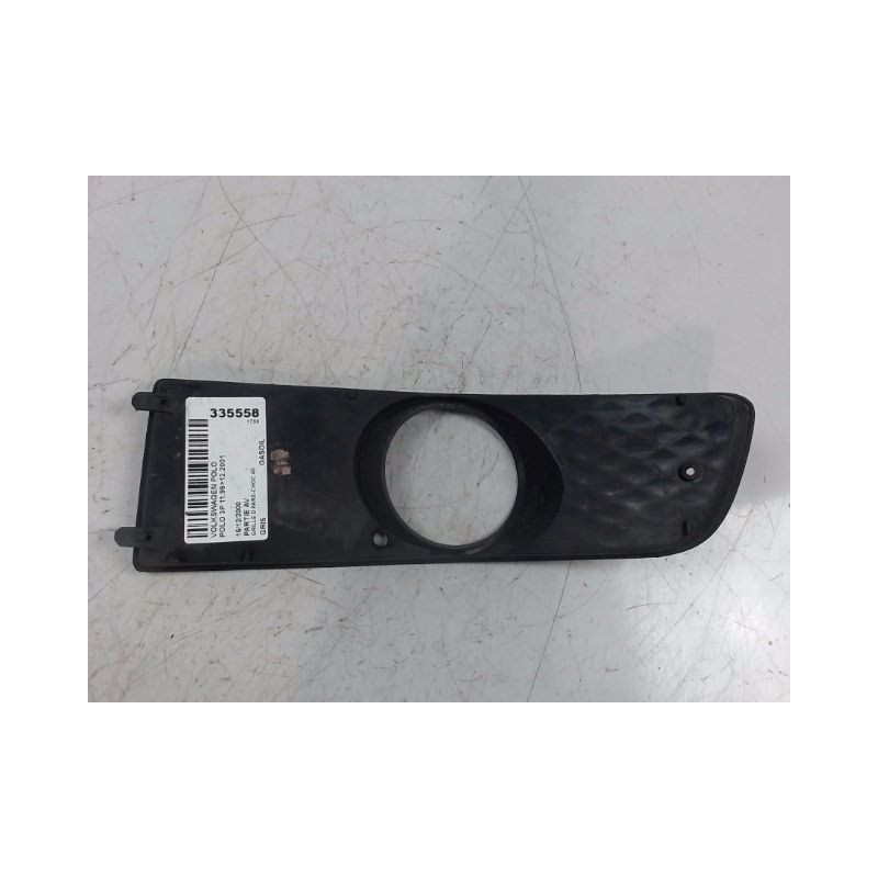 GRILLE DROIT PARE-CHOC AVANT VOLKSWAGEN POLO 99-2001