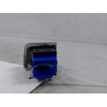 BOUTON DE WARNING PEUGEOT 208