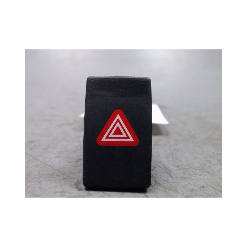 BOUTON DE WARNING VOLKSWAGEN GOLF VI 2008-