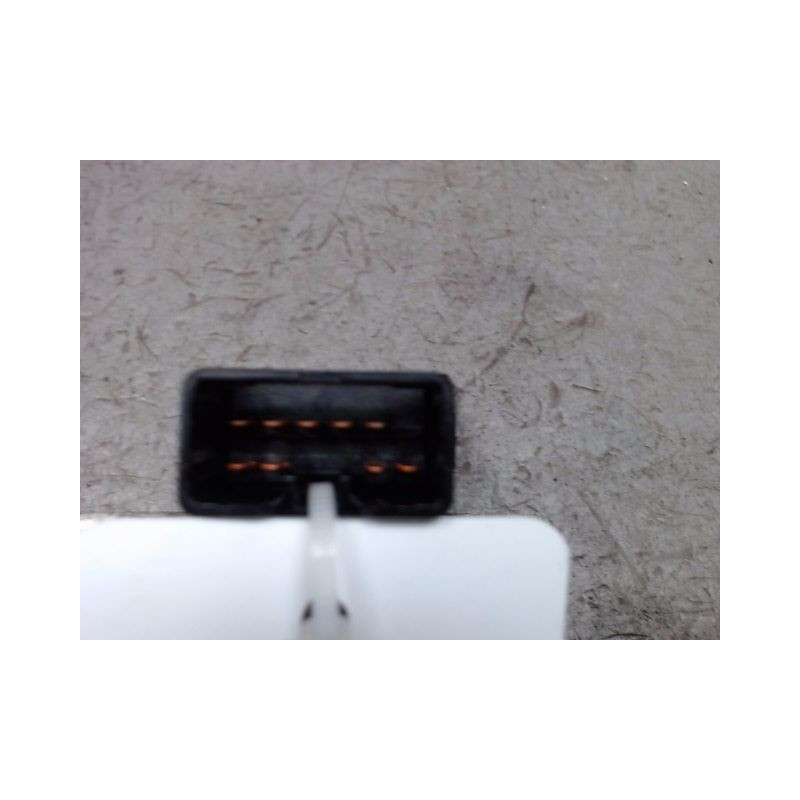 BOUTON DE WARNING HYUNDAI GETZ -05