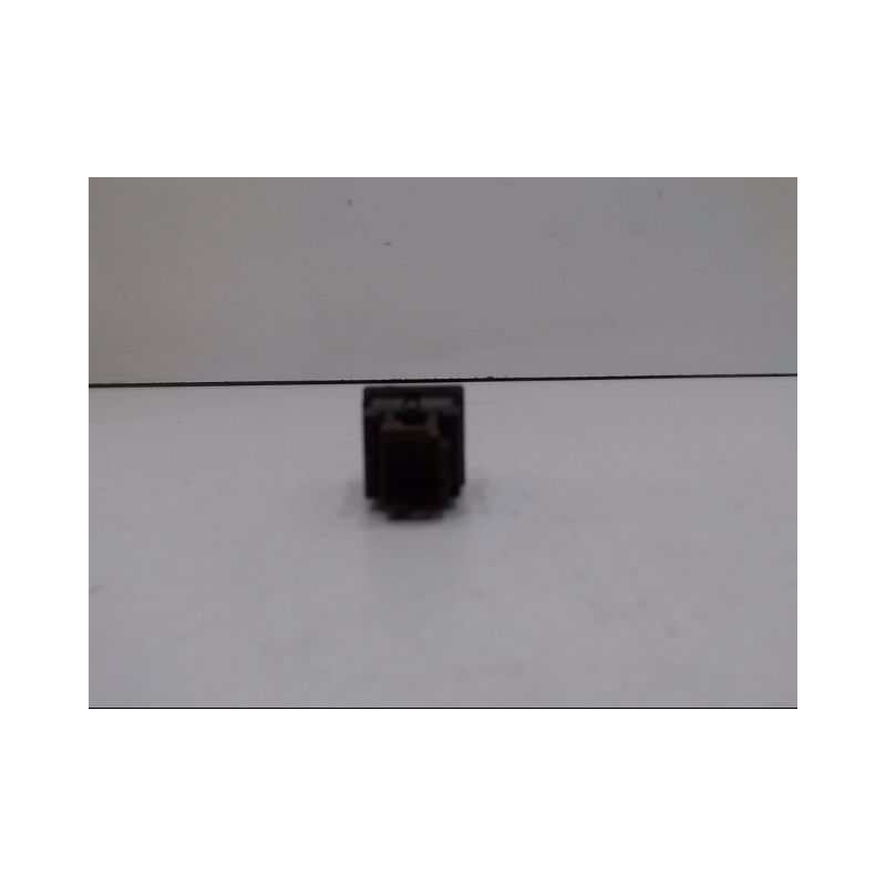 BOUTON DE WARNING PEUGEOT 207