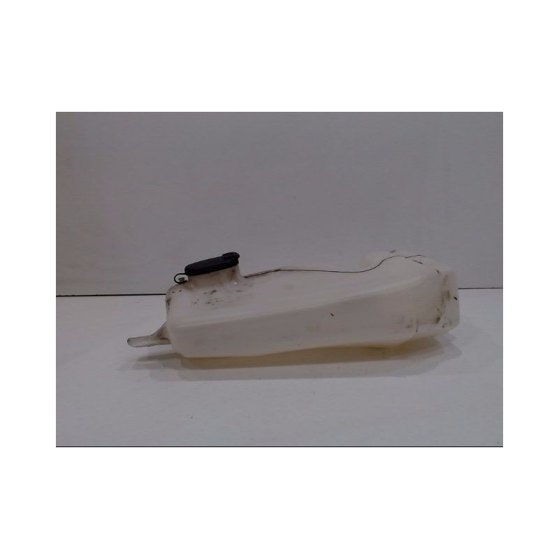 RESERVOIR LAVE-GLACE AVANT DACIA SANDERO