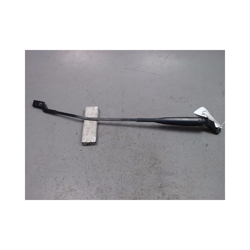 BRAS ESSUIE-GLACE AVANT DROIT FIAT 500 2007-