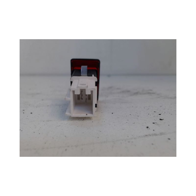 BOUTON DE WARNING VOLKSWAGEN GOLF