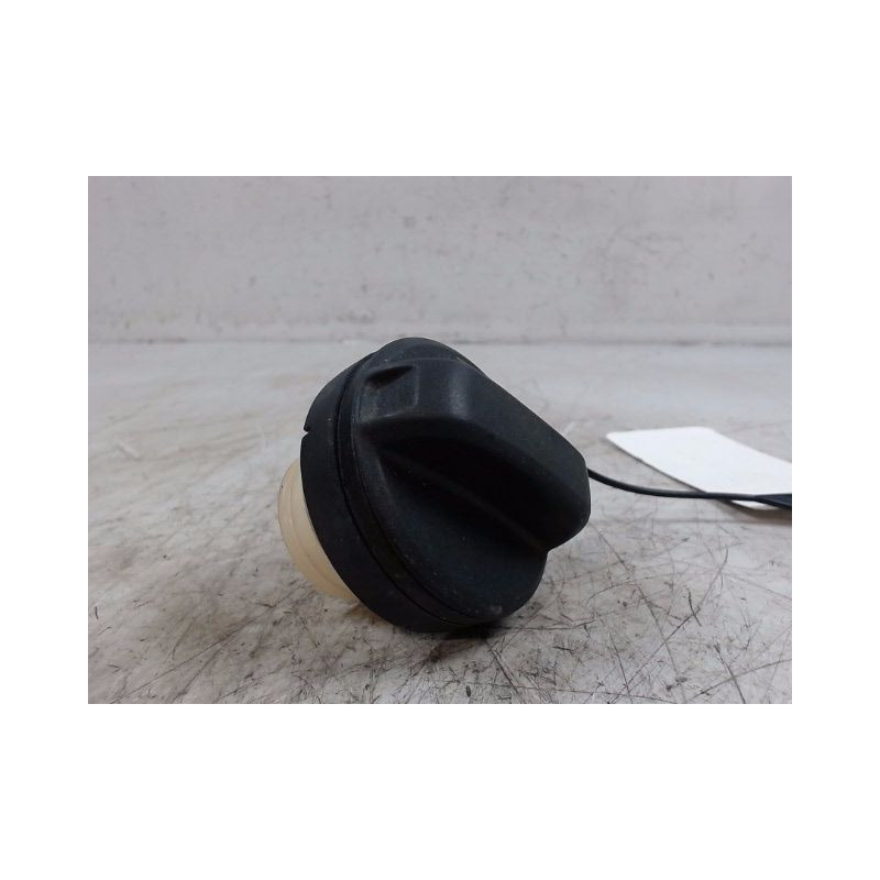 BOUCHON RESERVOIR A CARBURANT SUZUKI ALTO 5 PTES