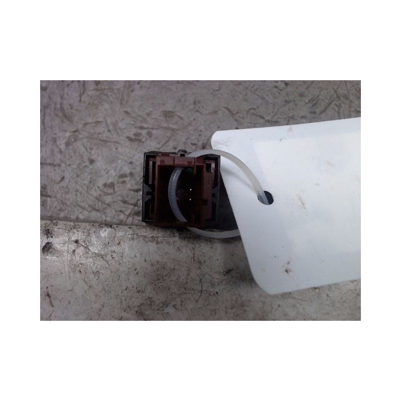 BOUTON DE WARNING PEUGEOT 206+ 2009-