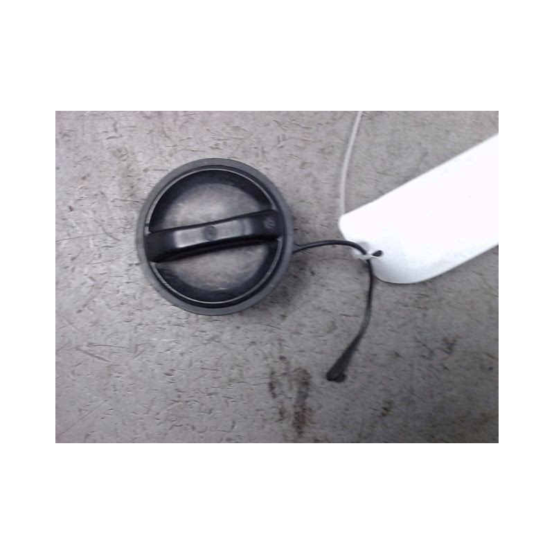 BOUCHON RESERVOIR A CARBURANT TOYOTA PRIUS 2004-
