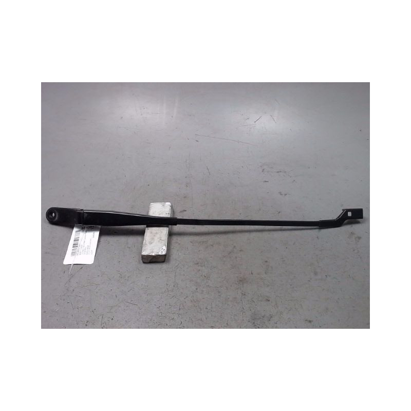 BRAS ESSUIE-GLACE AVANT DROIT PEUGEOT 5008 2009-