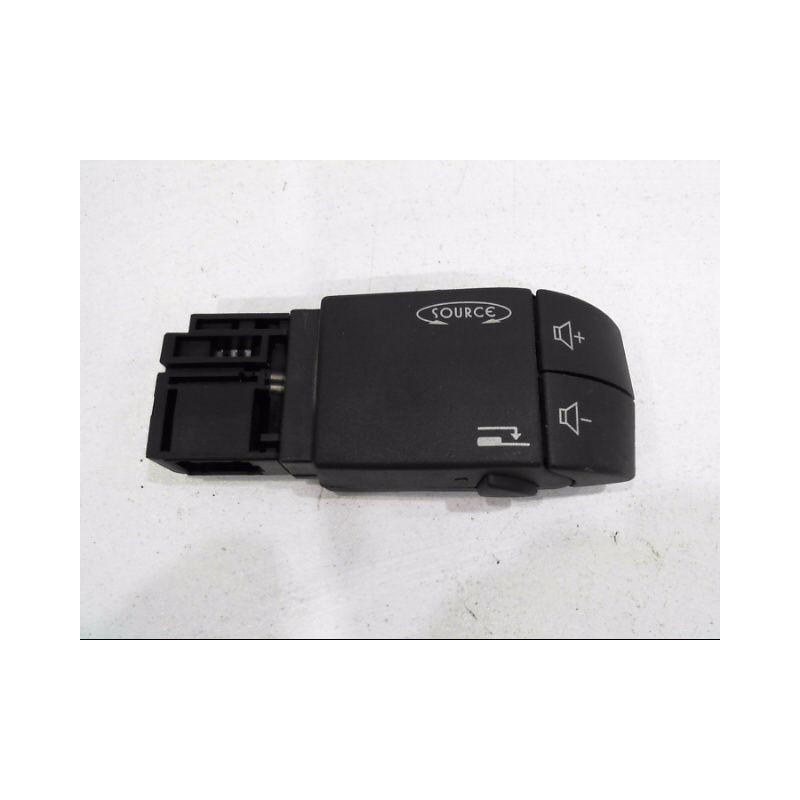COMMANDE AUTORADIO RENAULT TRAFIC