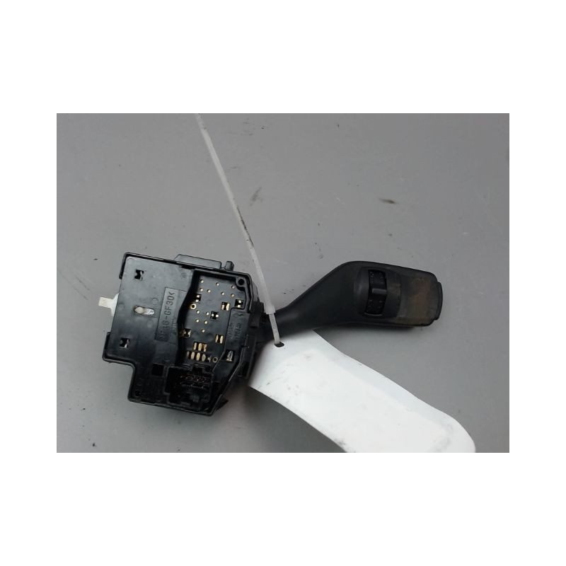 COMMANDE CLIGNOTANT FORD KUGA BREAK I 2008-2012