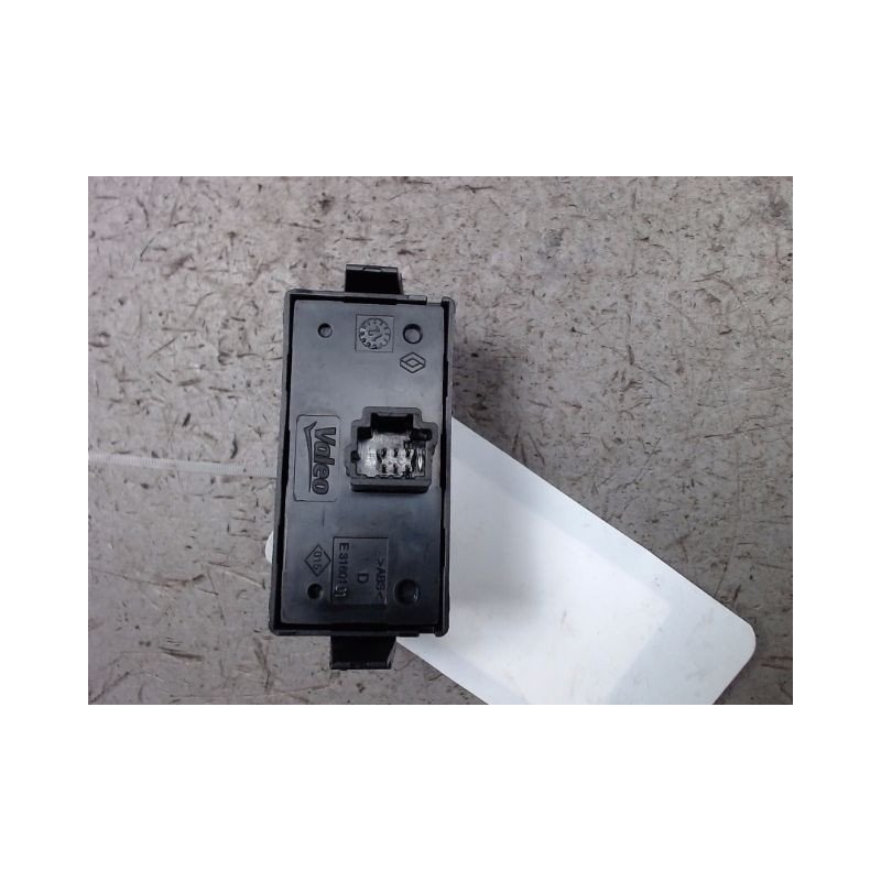 BOUTON DE WARNING RENAULT MEGANE