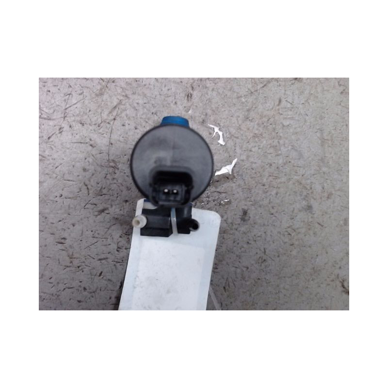 POMPE LAVE-GLACE AVANT RENAULT CLIO III 2009-