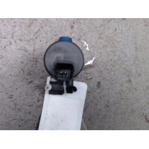 POMPE LAVE-GLACE AVANT RENAULT CLIO III 2009-